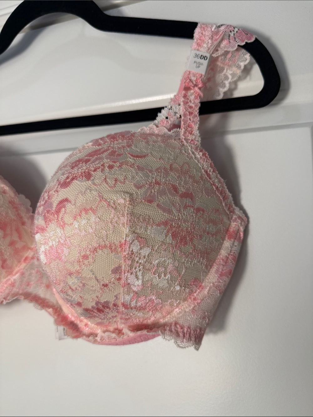 PINK Victoria's Secret Pink and Cream Lace Balconette Bra Size 36DD NWT - Picture 2 of 3